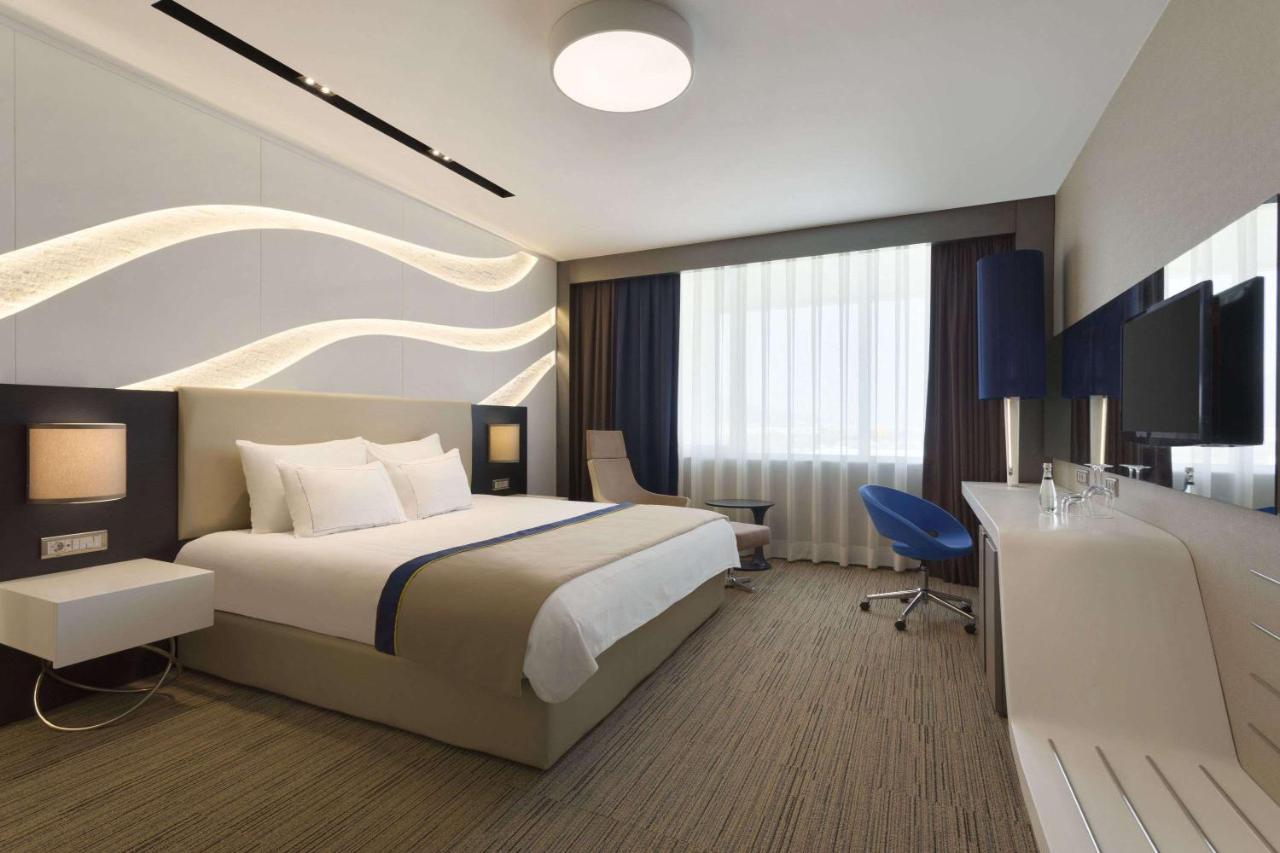 Ramada Hotel & Suites By Wyndham Izmir Kemalpasa Buitenkant foto