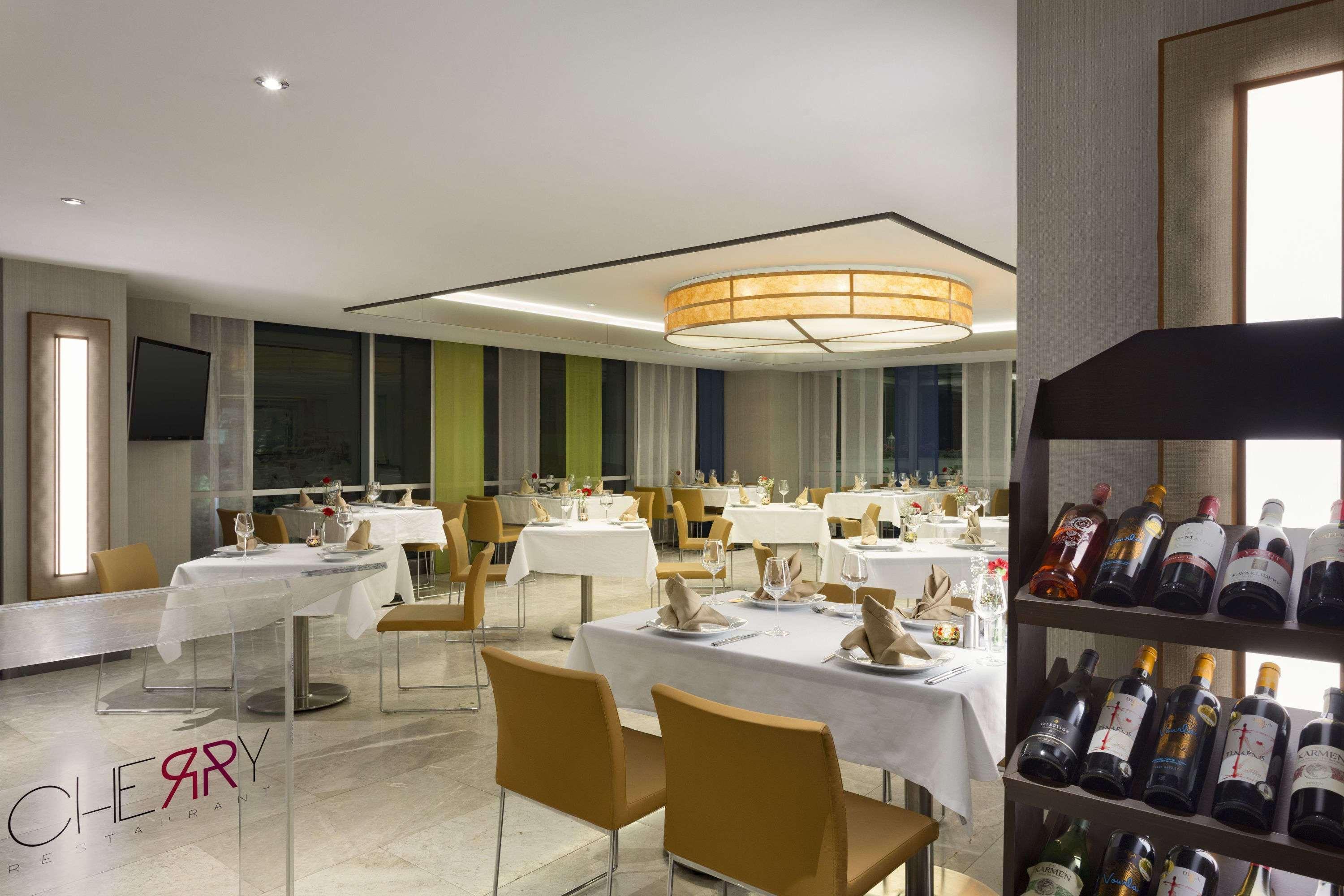 Ramada Hotel & Suites By Wyndham Izmir Kemalpasa Buitenkant foto