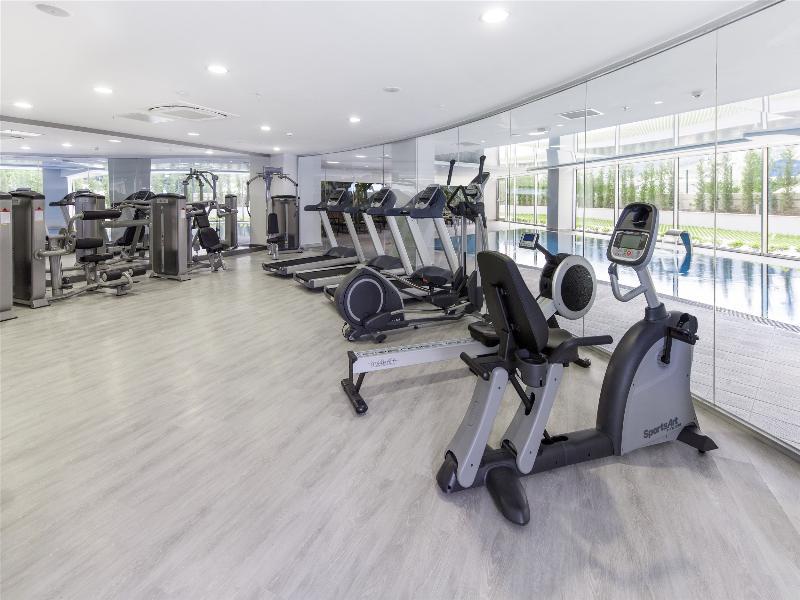Ramada Hotel & Suites By Wyndham Izmir Kemalpasa Buitenkant foto