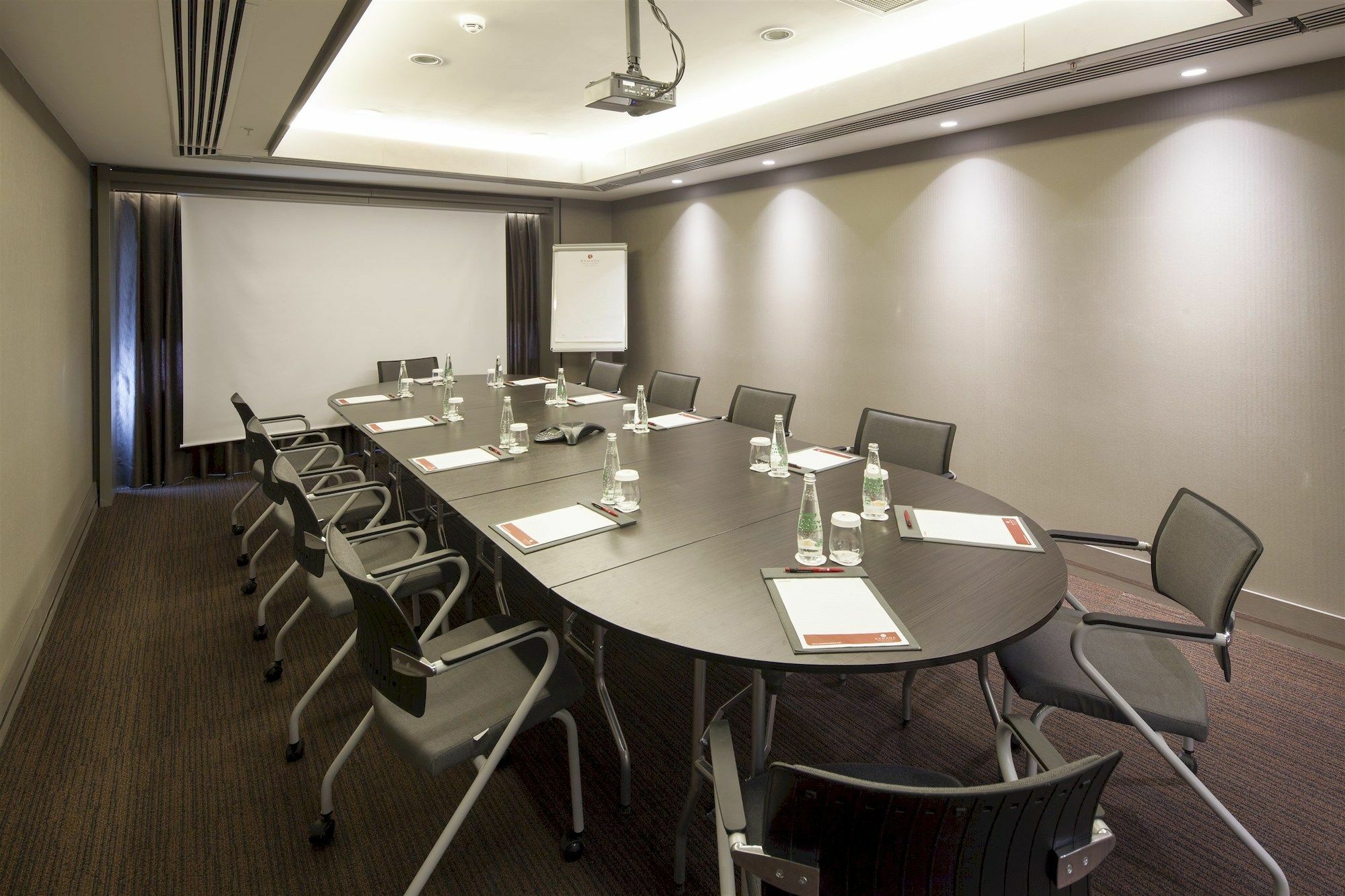 Ramada Hotel & Suites By Wyndham Izmir Kemalpasa Buitenkant foto