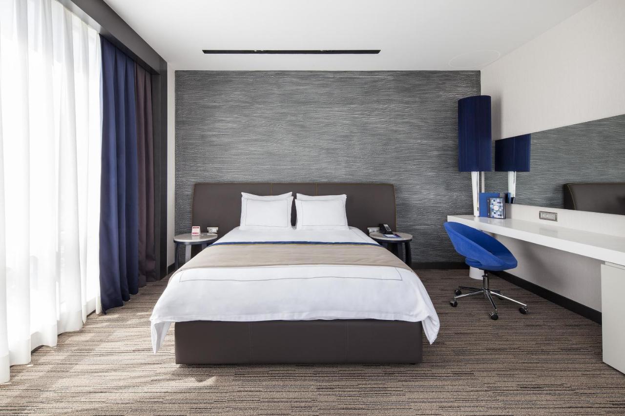 Ramada Hotel & Suites By Wyndham Izmir Kemalpasa Buitenkant foto